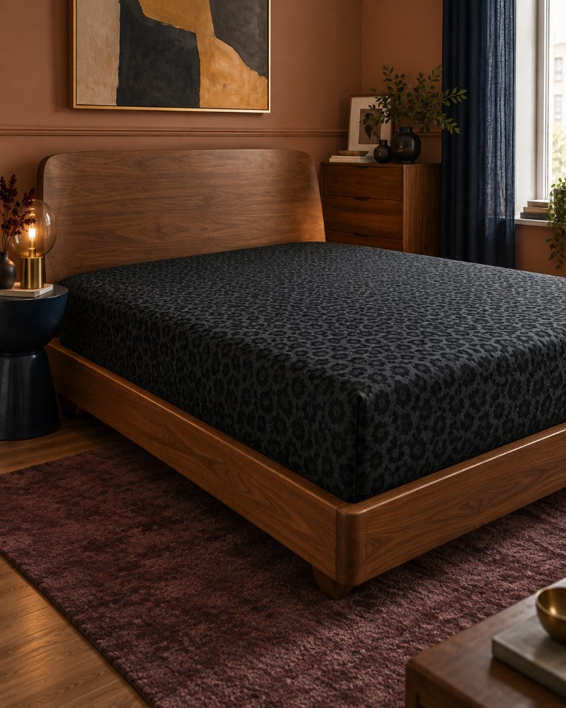 Noir Obsidian printed fitted sheet